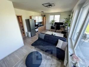 Pronájem bytu 2+kk, Praha - Vysočany, Pod Harfou, 56 m2