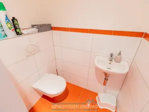 Prodej bytu 3+1, Znojmo, Dukelských bojovníků, 71 m2