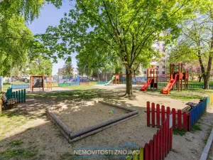 Prodej bytu 3+1, Znojmo, Dukelských bojovníků, 71 m2