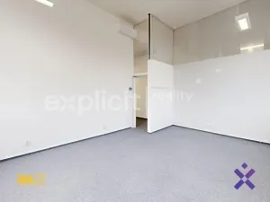 Pronájem kanceláře, Zlín, Vavrečkova, 421 m2