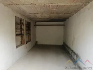 Prodej garáže, Bruntál, Chelčického, 17 m2
