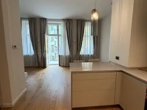 Pronájem bytu 2+kk, Praha - Staré Město, Vězeňská, 70 m2