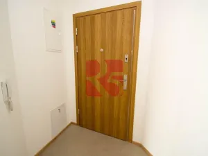 Pronájem bytu 2+kk, Praha, Na Křtině, 64 m2