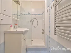 Pronájem bytu 2+kk, Praha - Michle, Ohradní, 45 m2
