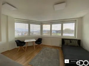 Pronájem bytu 1+kk, Mladá Boleslav, Laurinova, 28 m2
