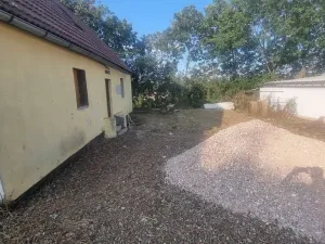 Pronájem komerčního pozemku, Praha, Na záhonech, 908 m2