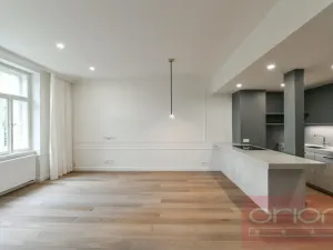 Pronájem bytu 4+kk, Praha - Vinohrady, náměstí Jiřího z Poděbrad, 107 m2