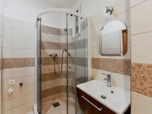 Prodej bytu 2+kk, Praha - Smíchov, U Santošky, 42 m2