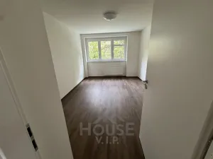 Pronájem bytu 3+kk, Kladno, Kordačova, 80 m2