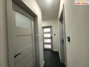 Pronájem bytu 3+1, Přelouč, K. Čapka, 75 m2