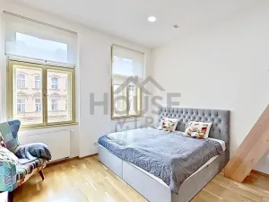 Prodej bytu 1+kk, Praha - Nové Město, Legerova, 28 m2