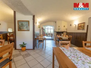 Prodej rodinného domu, Suchdol, 390 m2