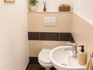 Pronájem bytu 2+kk, Praha - Bubeneč, Jednořadá, 60 m2