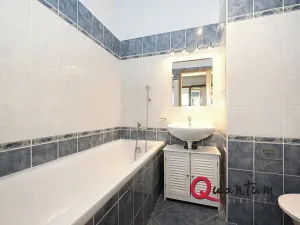 Pronájem bytu 2+kk, Jesenice, Sluneční, 66 m2