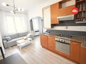 Prodej bytu 2+1, Plzeň, Politických vězňů, 56 m2