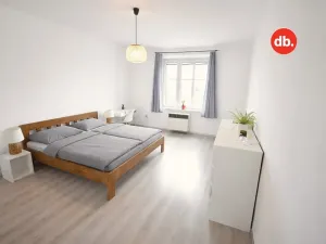 Prodej bytu 2+1, Plzeň, Politických vězňů, 56 m2