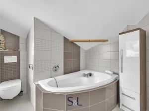 Prodej rodinného domu, Turnov, 318 m2