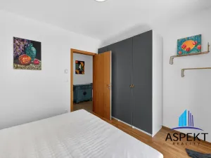 Pronájem bytu 2+kk, Praha - Holešovice, Dělnická, 52 m2