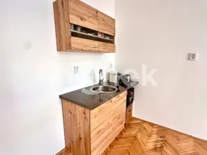 Pronájem kanceláře, Zlín, Soudní, 40 m2