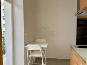 Pronájem bytu 1+1, Praha - Nusle, Slavojova, 33 m2