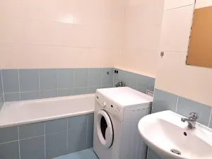 Pronájem bytu 2+kk, Praha - Vysočany, Pod Harfou, 56 m2
