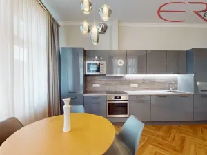 Pronájem bytu 2+kk, Jablonec nad Nisou, Komenského, 50 m2
