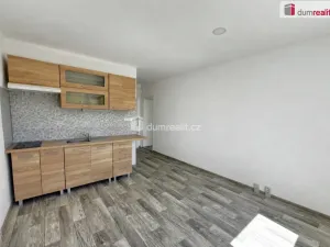 Pronájem bytu 1+1, Klášterec nad Ohří, Družstevní, 40 m2