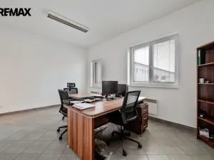 Prodej výrobních prostor, Buřenice, 2100 m2