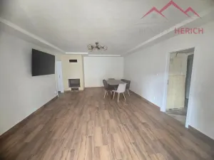 Prodej rodinného domu, Krásný Dvůr - Chrašťany, 400 m2