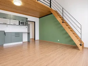 Pronájem bytu 2+kk, Praha - Libeň, Novákových, 45 m2