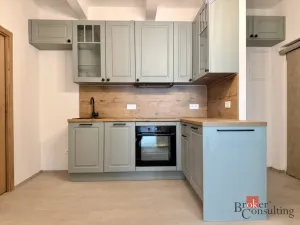 Pronájem bytu 2+1, Praha - Košíře, Plzeňská, 58 m2