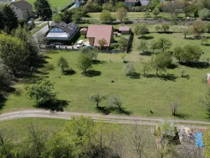 Prodej pozemku pro bydlení, Bašť, Hlavní, 731 m2