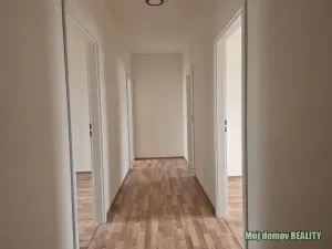 Pronájem obchodního prostoru, Praha - Uhříněves, Přátelství, 626 m2