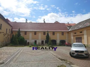 Pronájem bytu 1+kk, Žatec, třída Obránců míru, 40 m2