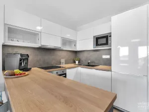Pronájem bytu 3+kk, Lochenice, 103 m2