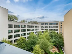 Pronájem bytu 1+kk, Praha - Karlín, Pobřežní, 32 m2