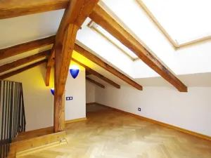 Pronájem atypického bytu, Praha - Karlín, Za Poříčskou bránou, 61 m2