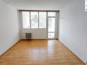 Pronájem bytu 2+1, Cheb, Valdštejnova, 60 m2