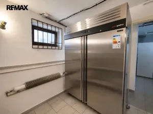 Pronájem restaurace, Praha, Formanská, 200 m2