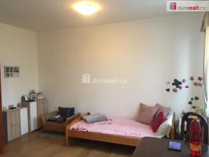 Pronájem bytu 2+kk, Praha - Kobylisy, Zenklova, 43 m2