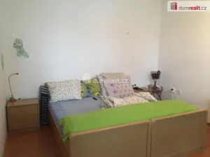 Pronájem bytu 2+kk, Praha - Kobylisy, Zenklova, 43 m2
