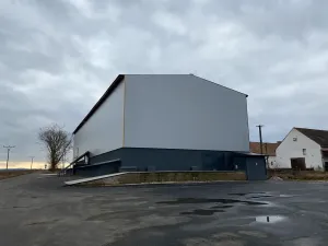 Pronájem výrobních prostor, Cheb, 1126 m2