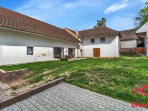 Prodej rodinného domu, Kamenná Horka, 405 m2