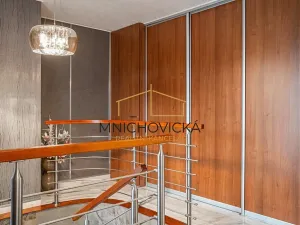 Prodej rodinného domu, Praha - Kolovraty, V Tehovičkách, 521 m2