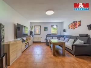 Prodej rodinného domu, Korozluky, 200 m2