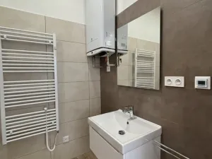 Pronájem bytu 2+1, Krnov, 50 m2
