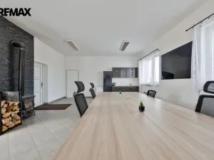 Prodej skladu, Buřenice, 2100 m2