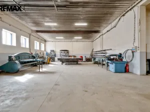 Prodej skladu, Buřenice, 2100 m2