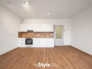 Pronájem bytu 1+kk, Uherské Hradiště, Zahrádky, 37 m2