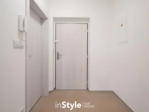 Pronájem bytu 1+kk, Uherské Hradiště, Zahrádky, 37 m2